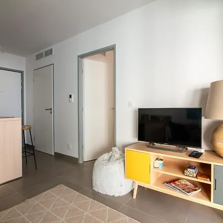 A059-new With South Facing - Terrace-near The Apartmán *