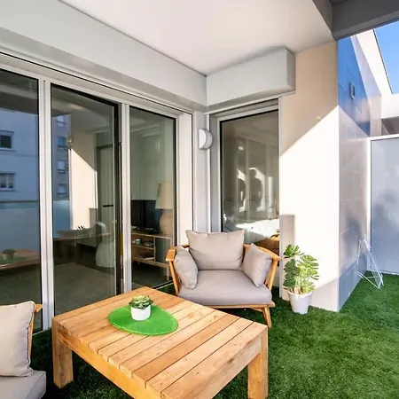 A059-new With South Facing - Terrace-near The Apartmán